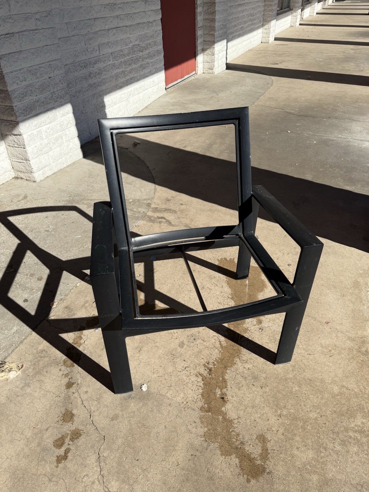 Brown Jordan Parkway sling chair. FRAME ONLY. Retail $1,518